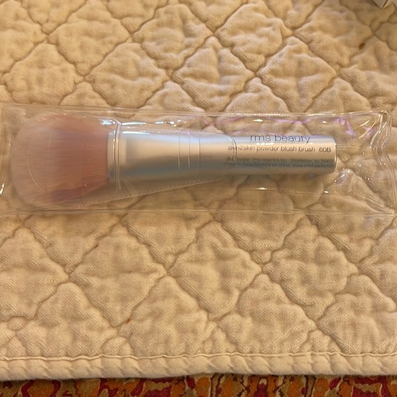RMS Beauty Makeup Nwt Rms Beauty Skin2skin Powder Blush Brush